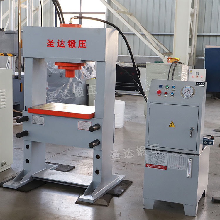 100噸龍門(mén)油壓機(jī) 100噸龍門(mén)油壓機(jī)