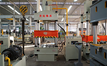 200噸四柱液壓機(jī)價(jià)格多少？