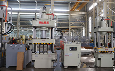  徐州四柱液壓機(jī)怎么樣？